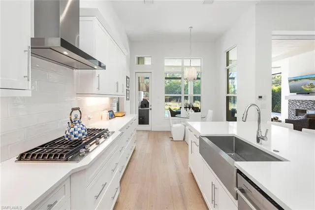 $1,949,000 | 14194 Galley Court, Naples, FL 34114