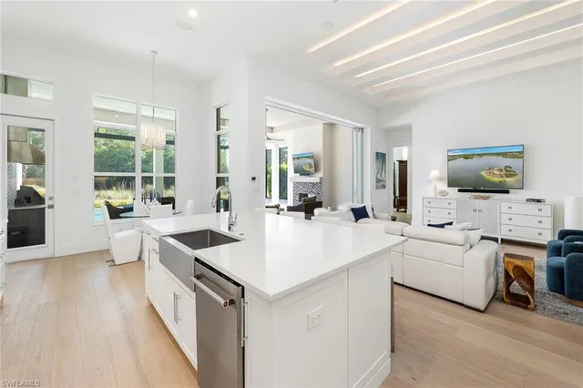 $1,949,000 | 14194 Galley Court, Naples, FL 34114