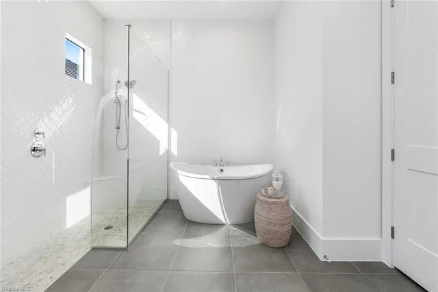 $1,949,000 | 14194 Galley Court, Naples, FL 34114