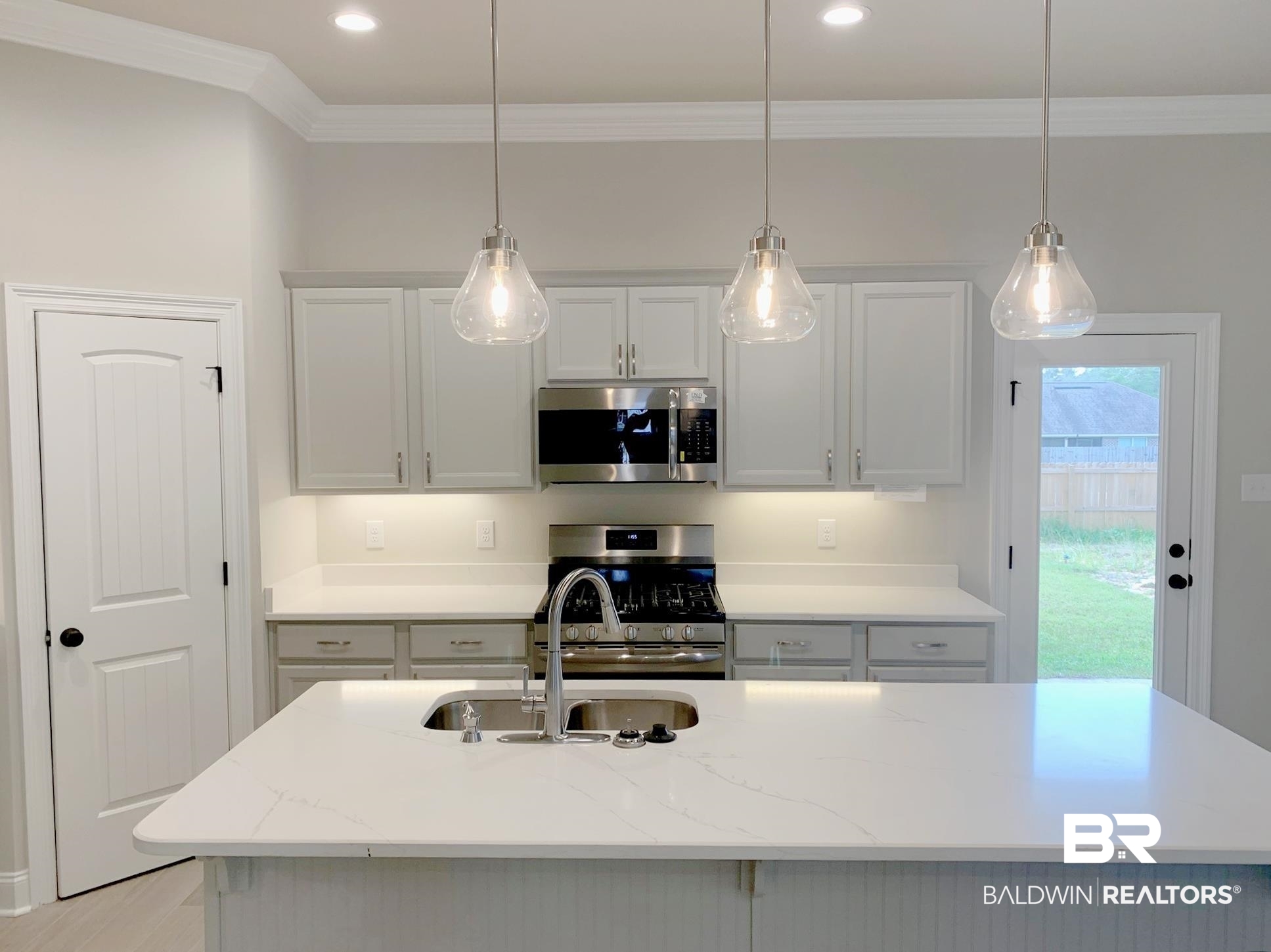 1520 Fenton Circle Foley, AL 36535 - Photo 5 of 11