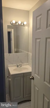 $2,050 | 39 High Street, Mount Holly, NJ 08060