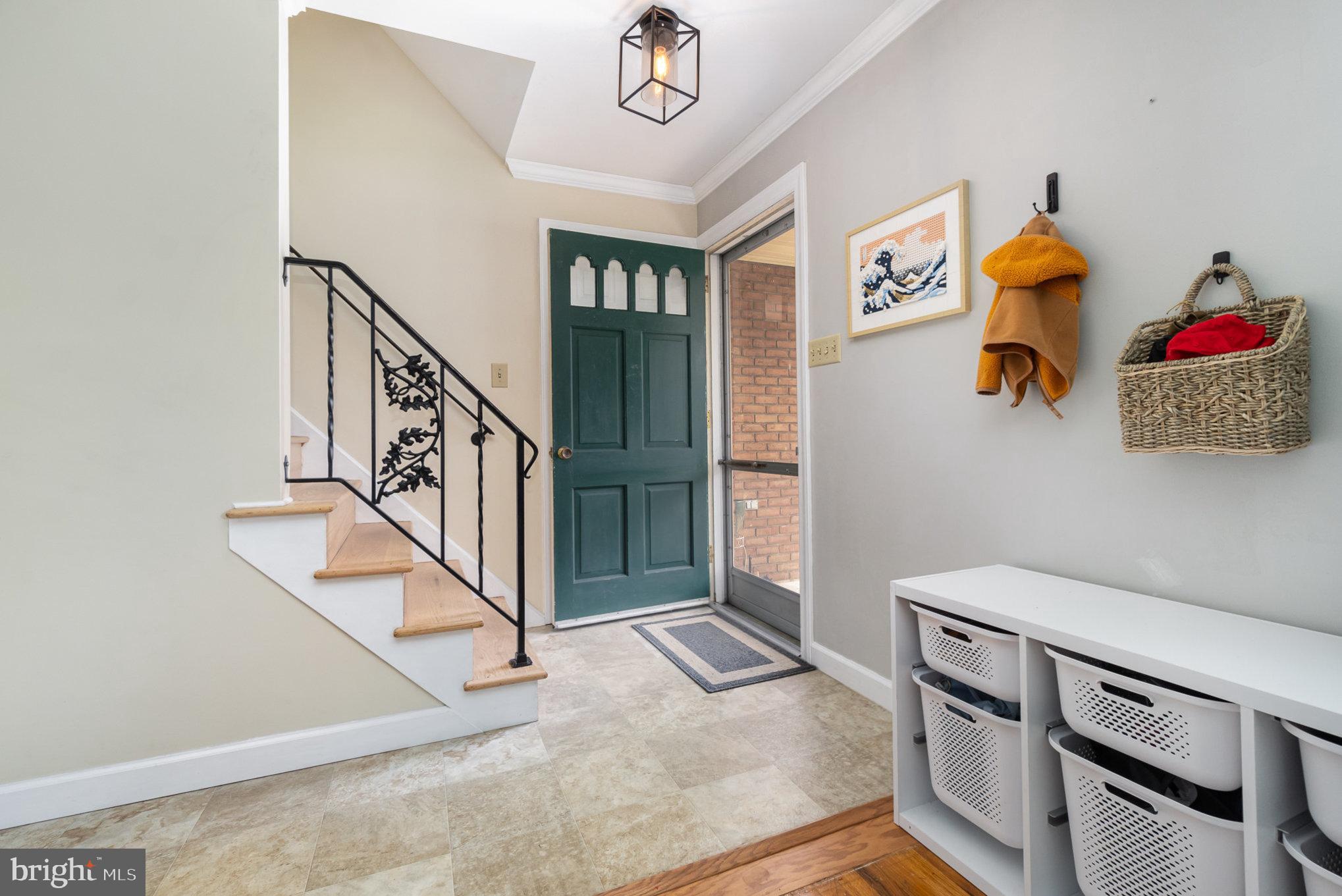 402 Haverhill Road Lancaster, PA 17601 - Photo 4 of 36