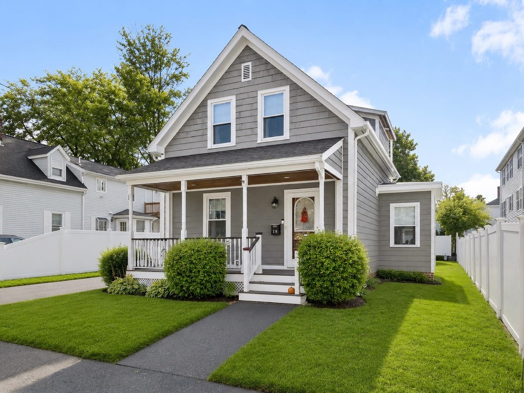 29 Ash Street Waltham, MA 02453 - Photo 32 of 37