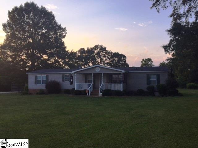 146 Ekom Beach Road Laurens, SC 29360 - Photo 2 of 13 Gallery Image 2