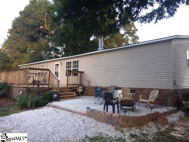 146 Ekom Beach Road Laurens, SC 29360 - Photo 3 of 13 Gallery Image 3