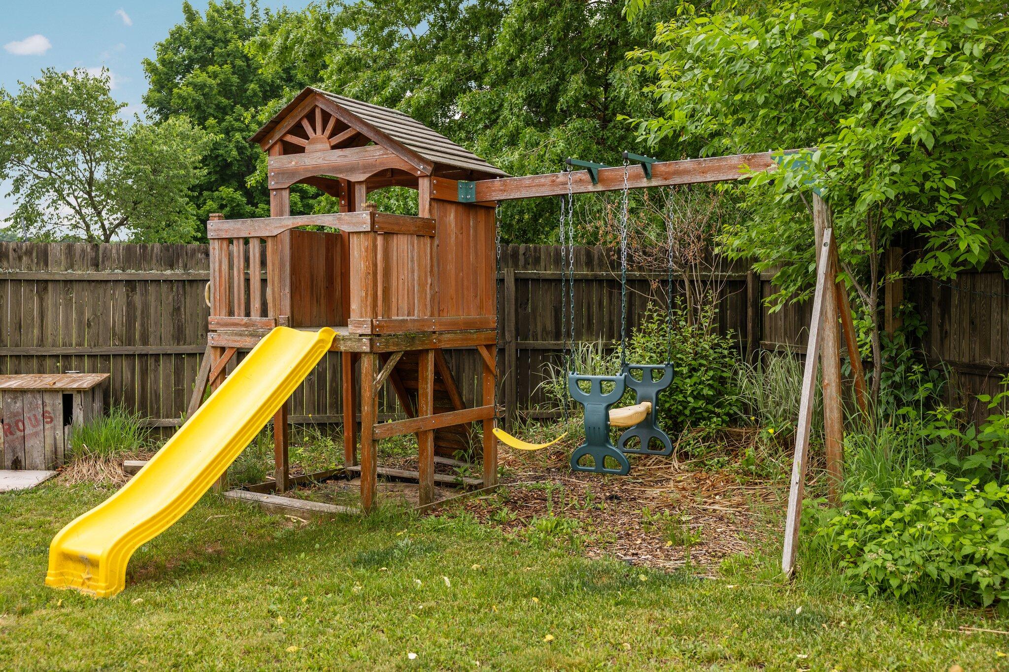 8934 Roberts Road Mancelona, MI 49659 - Photo 5 of 32 IMG_4454