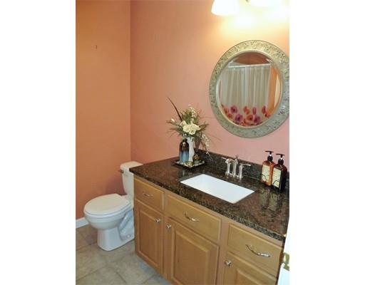 38 Martha Street Springfield, MA 01151 - Photo 12 of 28
