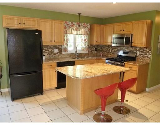 38 Martha Street Springfield, MA 01151 - Photo 6 of 28