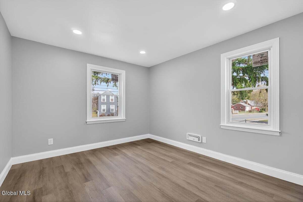 231 Mariaville Road Rotterdam, NY 12306 - Photo 13 of 32 231 Mariaville Rd-24