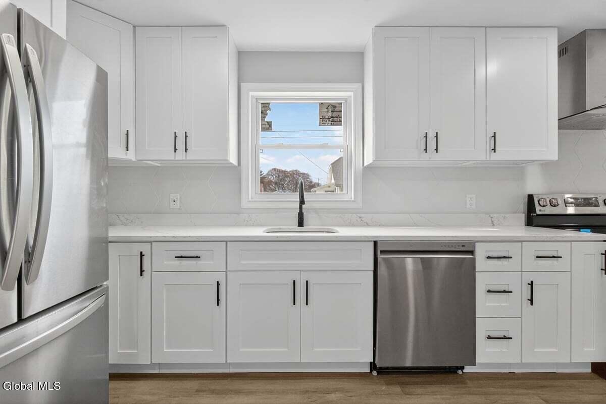 231 Mariaville Road Rotterdam, NY 12306 - Photo 21 of 32 231 Mariaville Rd-32