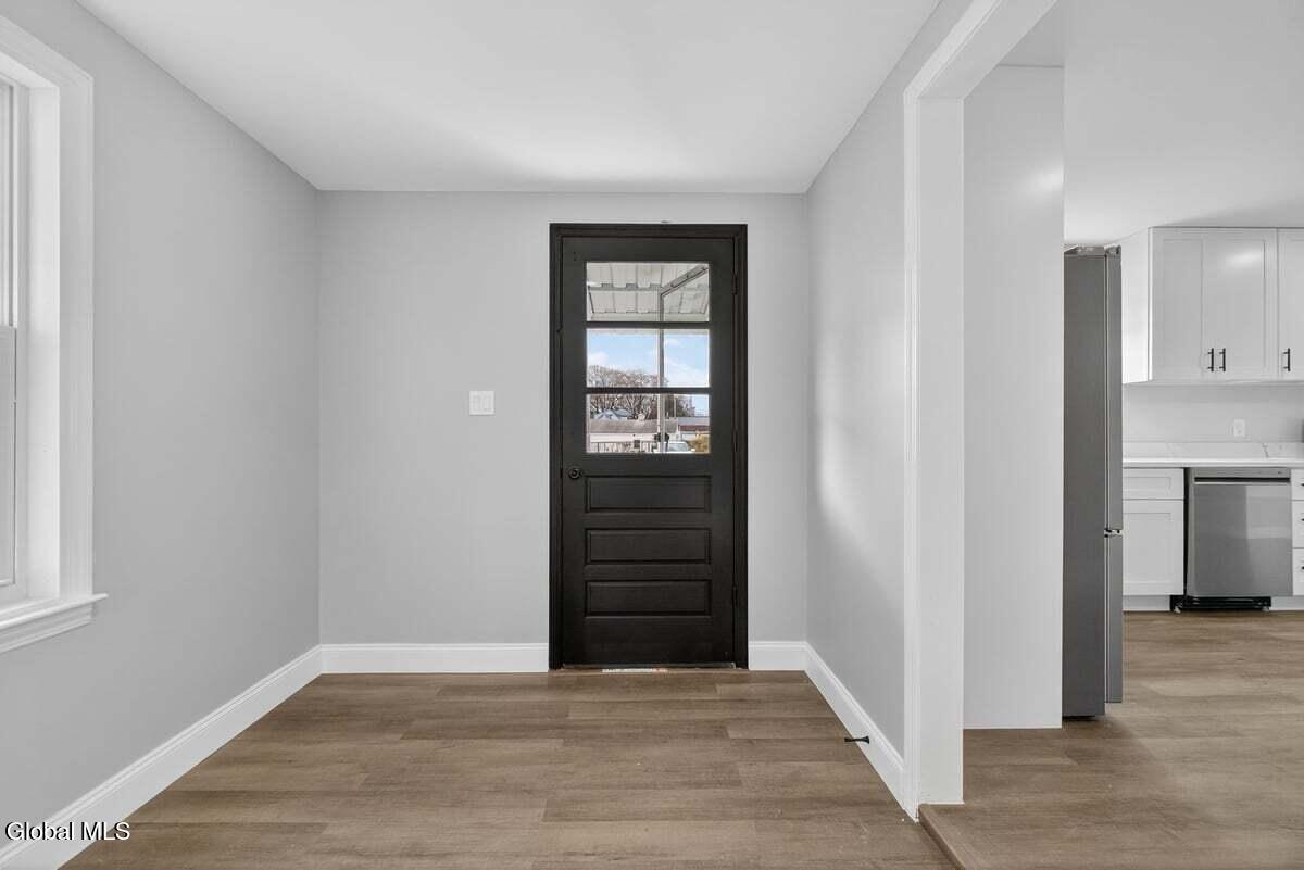 231 Mariaville Road Rotterdam, NY 12306 - Photo 23 of 32 231 Mariaville Rd-34