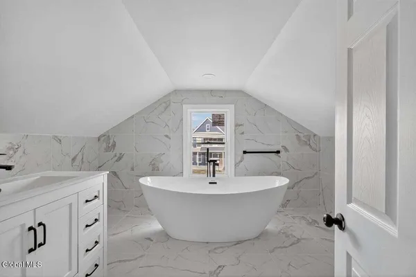 $322,500 | 231 Mariaville Road, Rotterdam, NY 12306