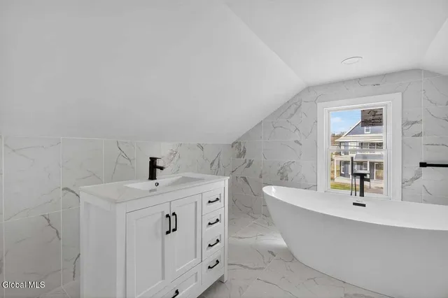 $325,000 | 231 Mariaville Road, Rotterdam, NY 12306