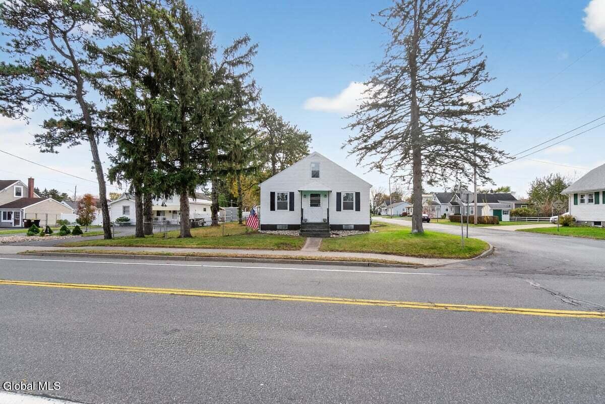 231 Mariaville Road Rotterdam, NY 12306 - Photo 5 of 32 231 Mariaville Rd-8