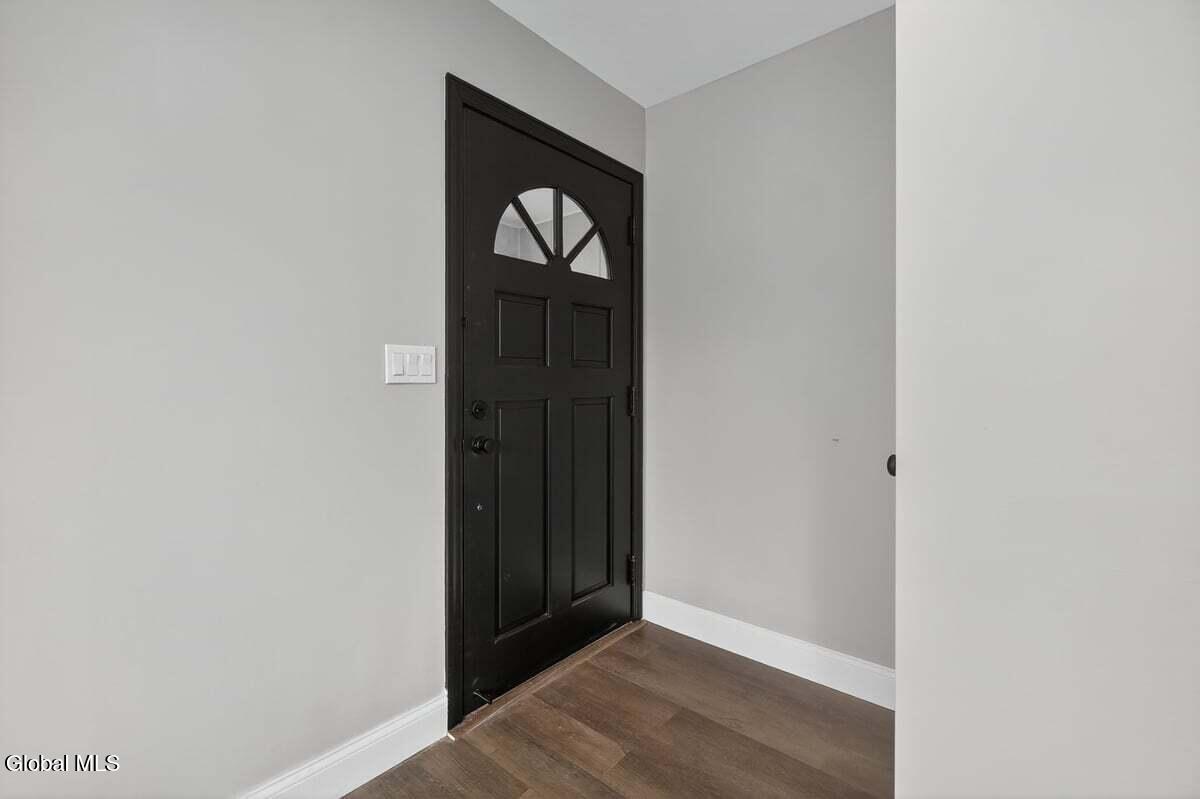 231 Mariaville Road Rotterdam, NY 12306 - Photo 9 of 32 231 Mariaville Rd-20