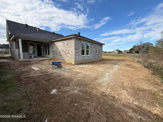 $358,980 | 109 Meadow Walk Drive, Broussard, LA 70518