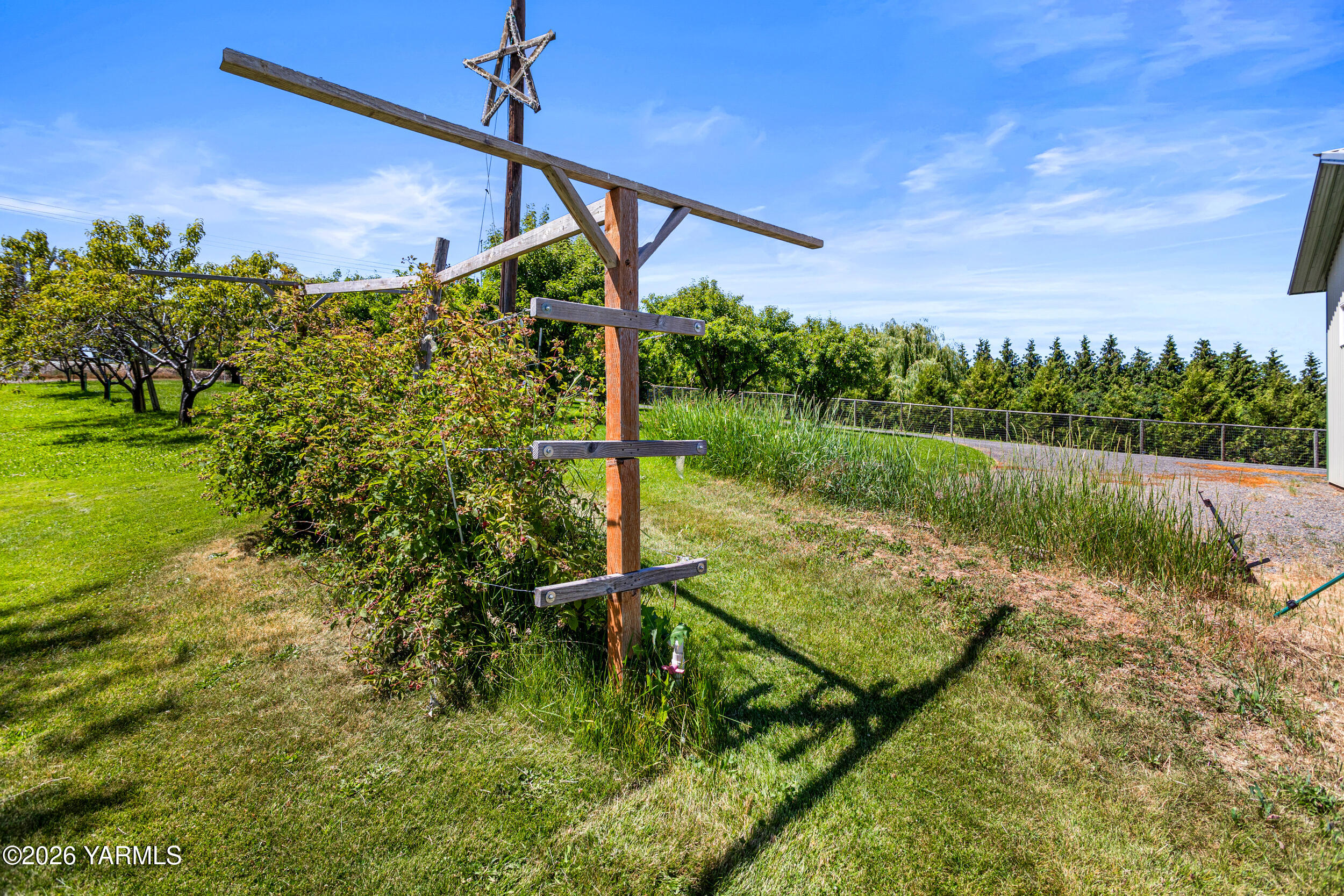 3291 Speyers Road Selah, WA 98942 - Photo 65 of 73 3291Speyers_71