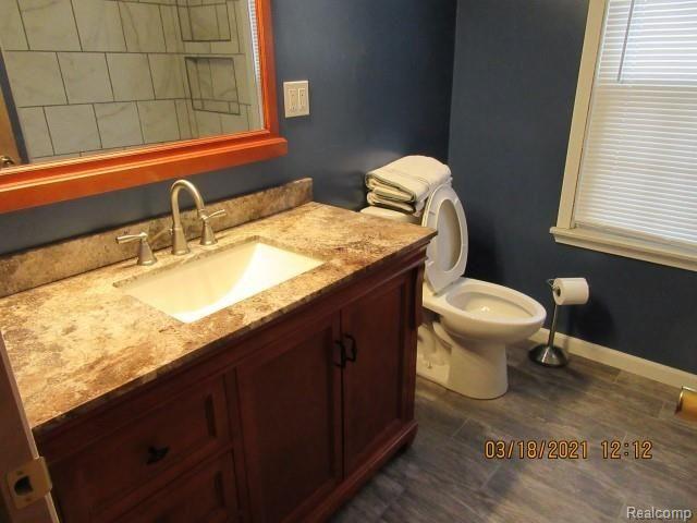 15583 Champaign Road Allen Park, MI 48101 - Photo 16 of 43 Bathroom 3.JPG
