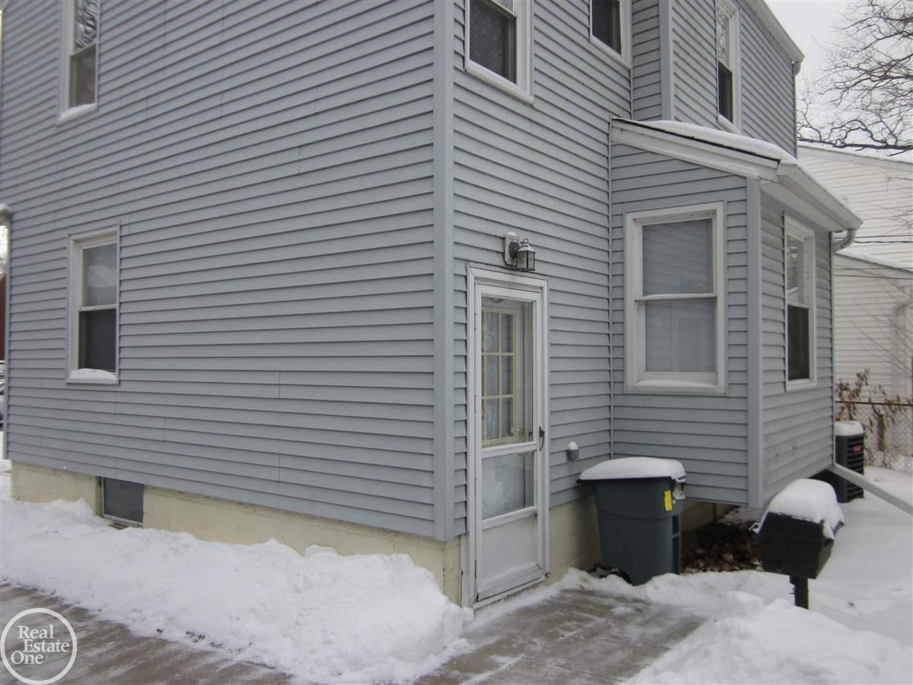 2222 Hampton Road Grosse Pointe, MI 48236 - Photo 20 of 25