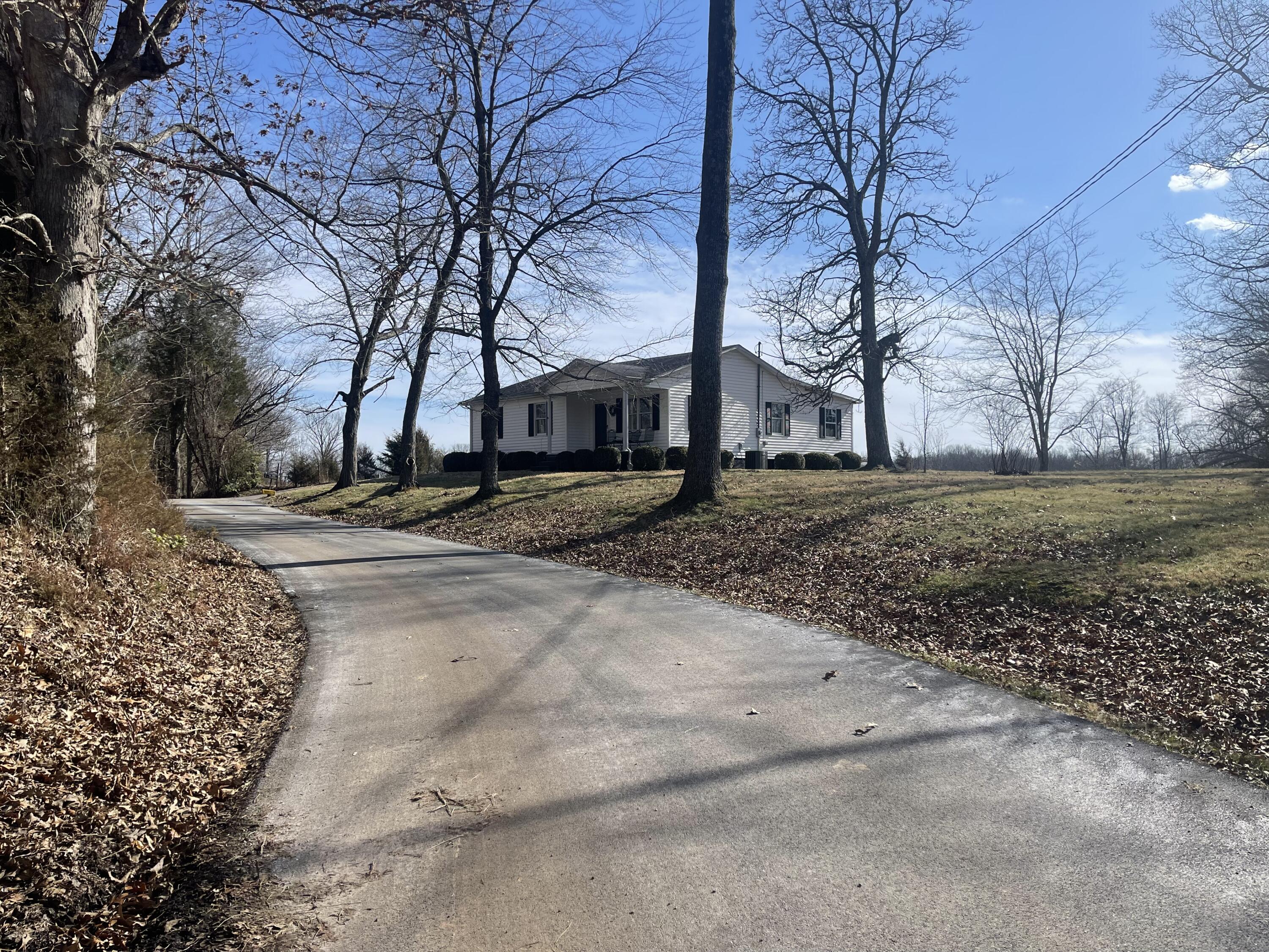 320 Ben Reeves Road Waco, KY 40385 - Photo 5 of 44 B4FE9F8F-57EB-49DB-A929-367864271B0E
