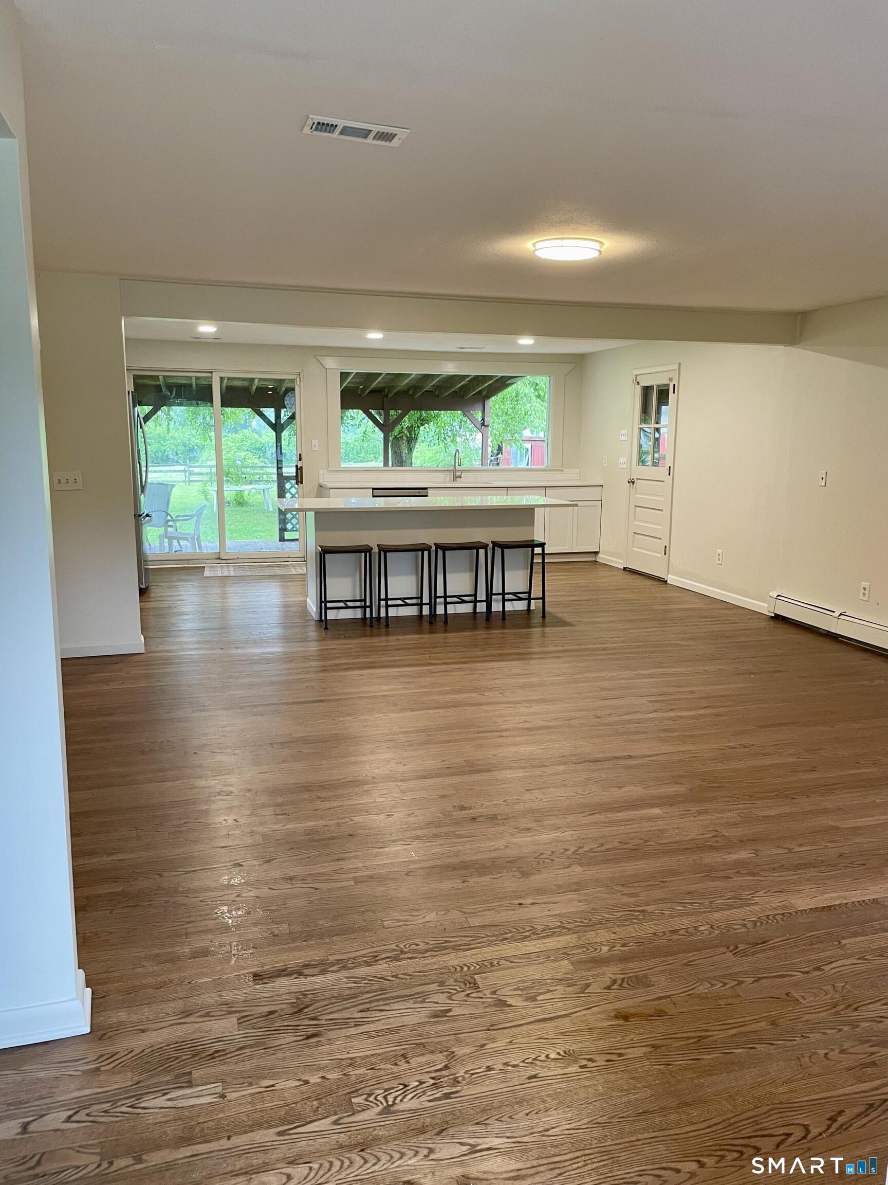 995 North Farms Road Wallingford, CT 06492 - Photo 6 of 26