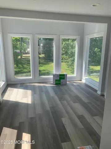 $48,000 | 421 West Lincoln Avenue, Oakhurst, NJ 07755