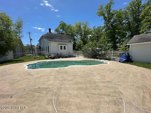 $48,000 | 421 West Lincoln Avenue, Oakhurst, NJ 07755