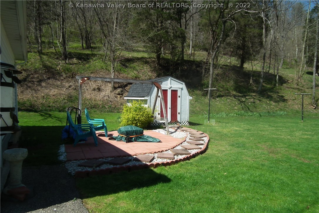 286 Gabe Road Clendenin, WV 25045 - Photo 14 of 16 Gallery Image 14