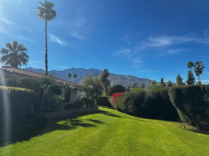 $599,900 | 2466 East Oakcrest Drive, Palm Springs, CA 92264
