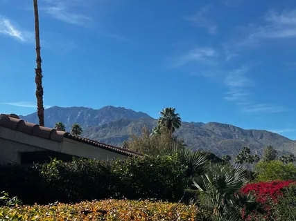 $599,900 | 2466 East Oakcrest Drive, Palm Springs, CA 92264