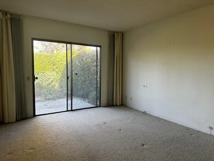 $599,900 | 2466 East Oakcrest Drive, Palm Springs, CA 92264