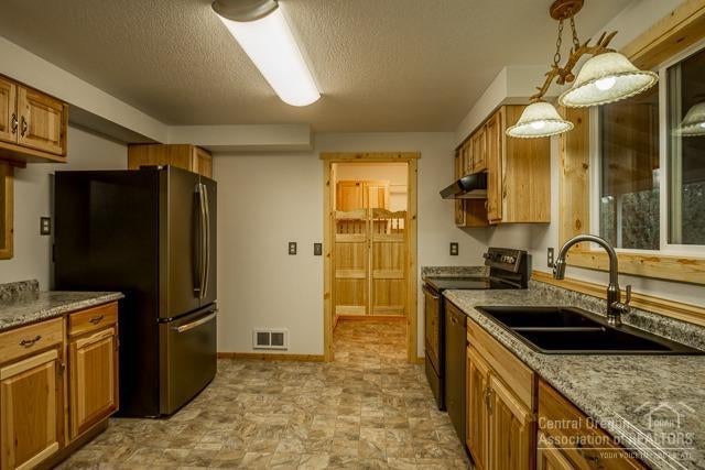 10563 Southeast Prairie Schooner Road Prineville, OR 97754 - Photo 7 of 25 Additional Photo