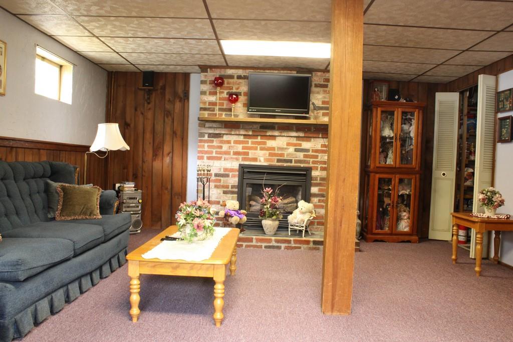545 York Road Hermon, ME 04401 - Photo 12 of 31 Family Room 1 (Copy)