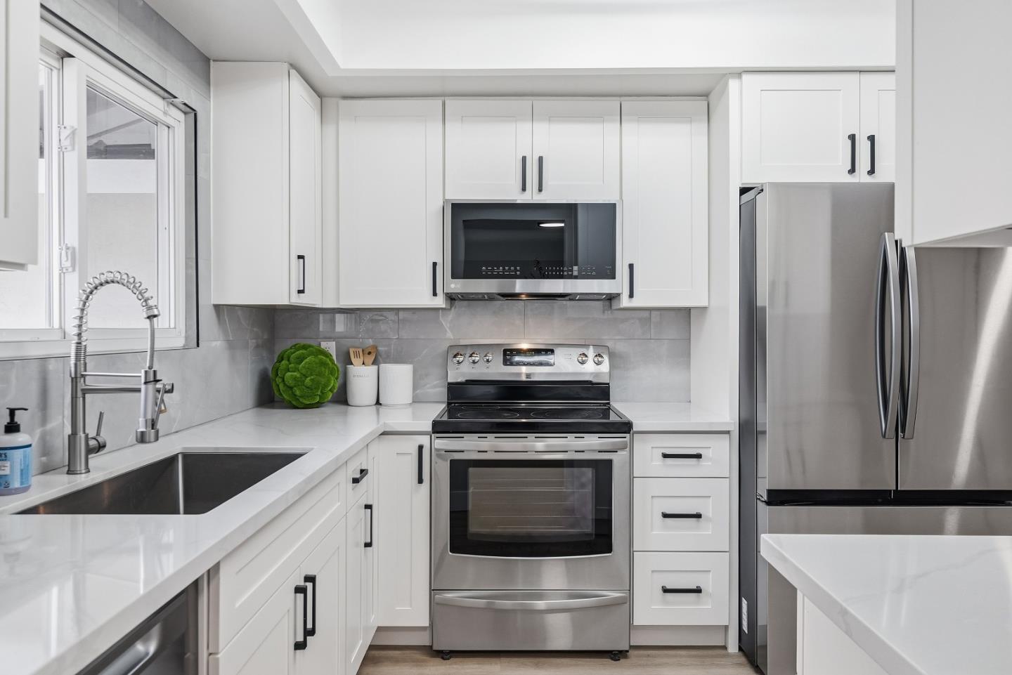 2990 Knights Bridge Road San Jose, CA 95132 - Photo 7 of 46