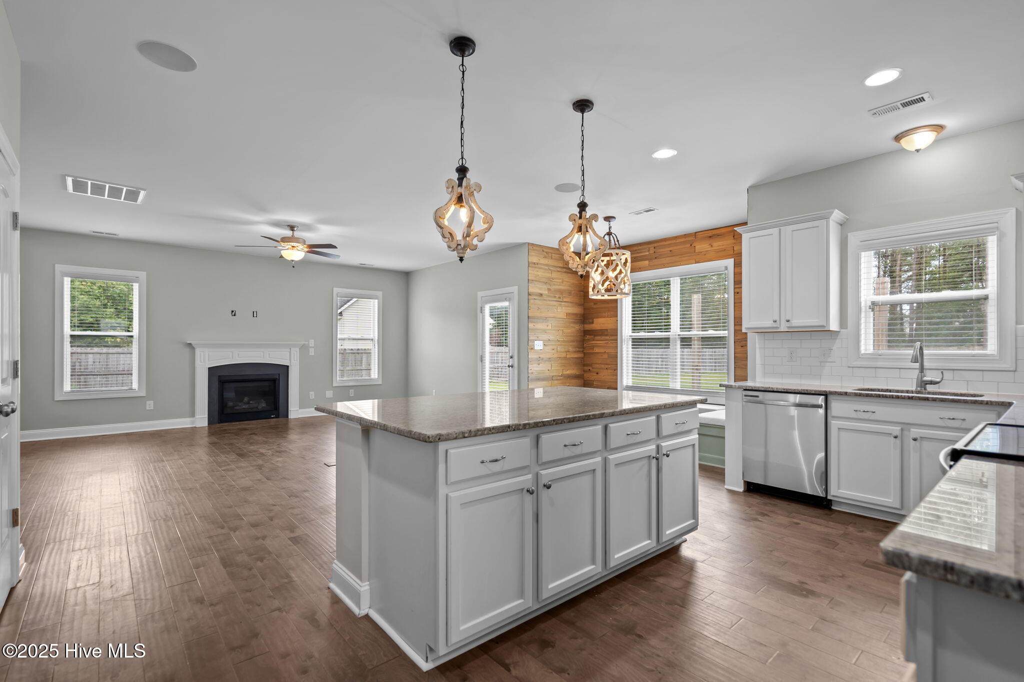 104 Treasure Way Hampstead, NC 28443 - Photo 18 of 59 52-web-or-mls-DSC00709