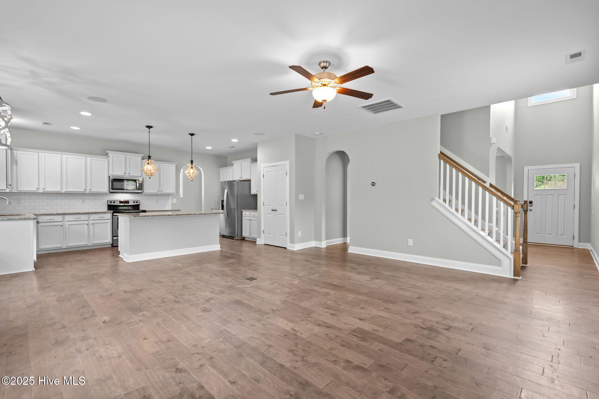 104 Treasure Way Hampstead, NC 28443 - Photo 8 of 59 44-web-or-mls-DSC00682