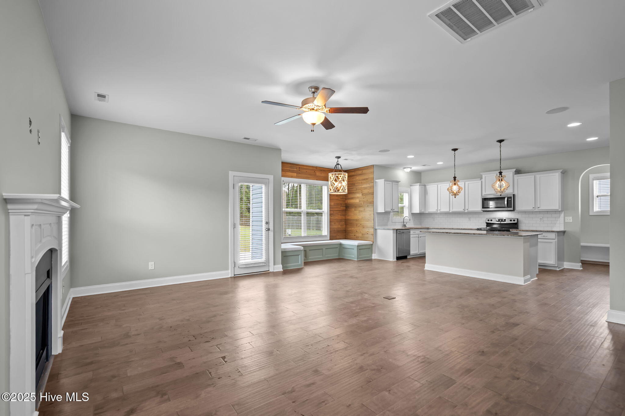 104 Treasure Way Hampstead, NC 28443 - Photo 10 of 59 43-web-or-mls-DSC00679