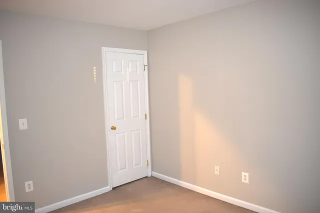 $1,400 | 203 Kadies Lane, Unit 33, Edinburg, VA 22824