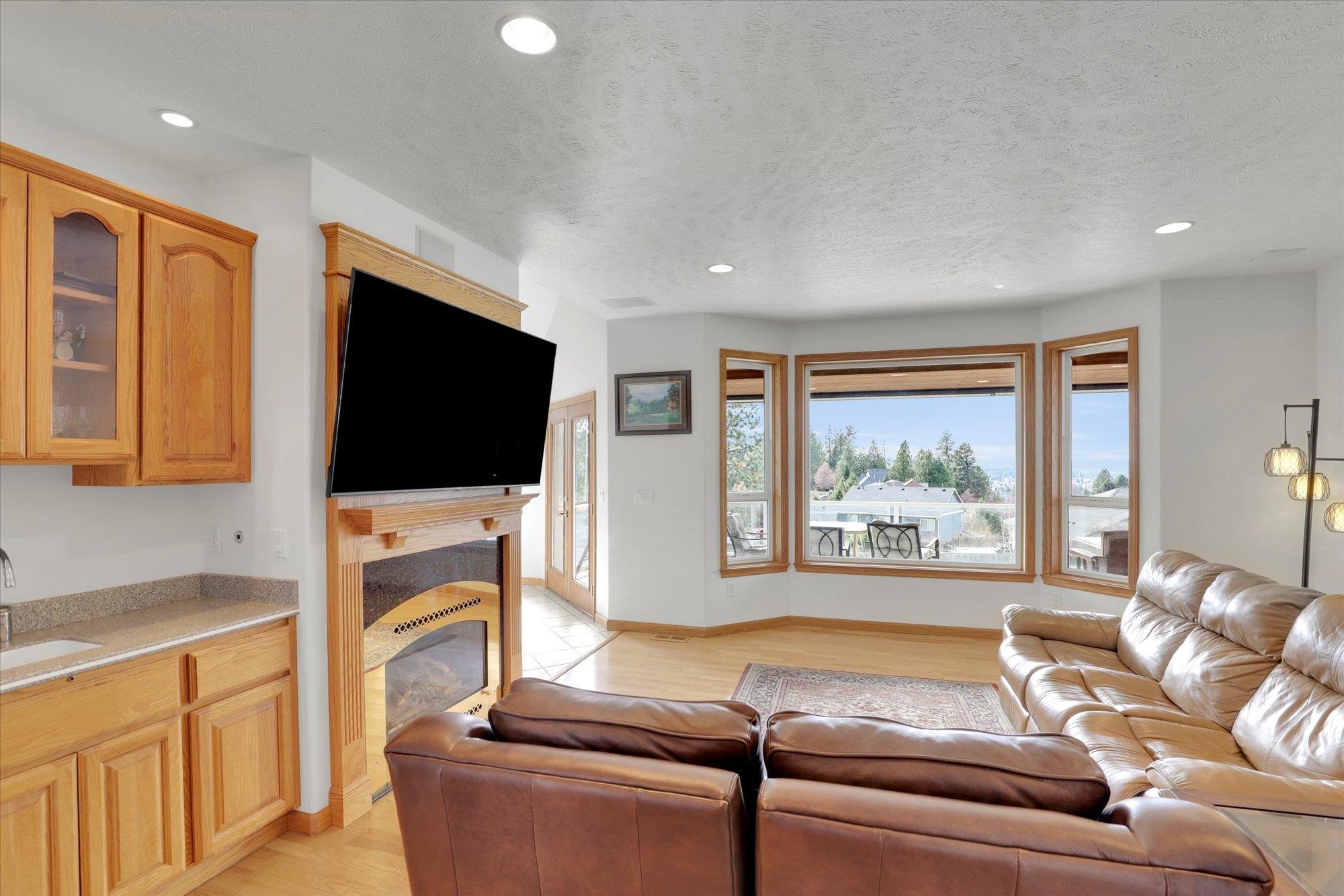 2318 South Steen Road Spokane Valley, WA 99037 - Photo 5 of 49