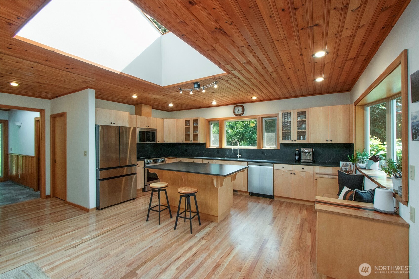 742 Durwachter Road Port Angeles, WA 98363 - Photo 7 of 40