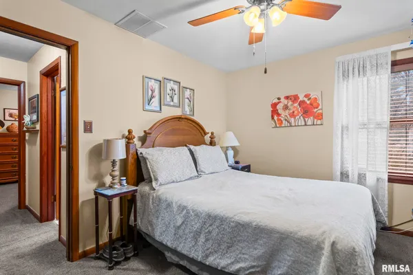 $125,000 | 18 Maple Court, Decatur, IL 62526