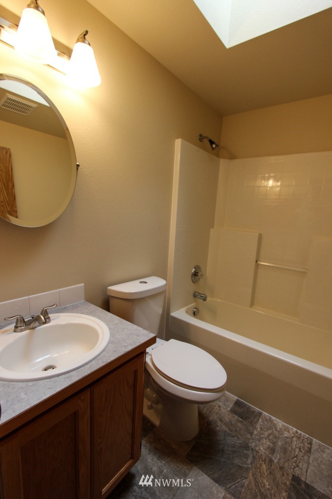 605 South 53rd Place Renton, WA 98055 - Photo 11 of 15