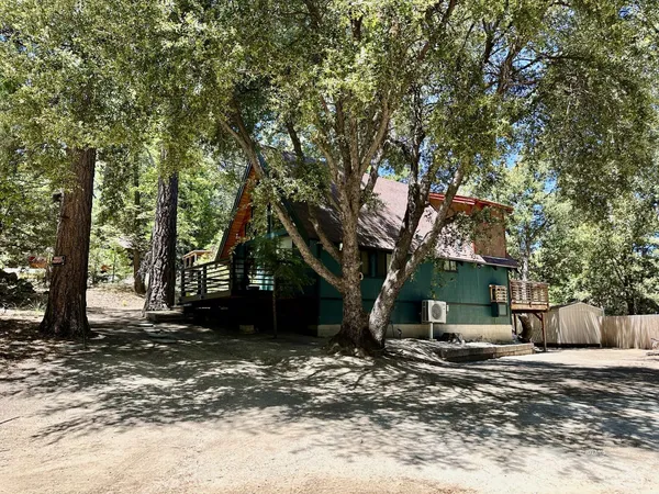 $2,600 | 25245 Rosaline Road, Idyllwild, CA 92549