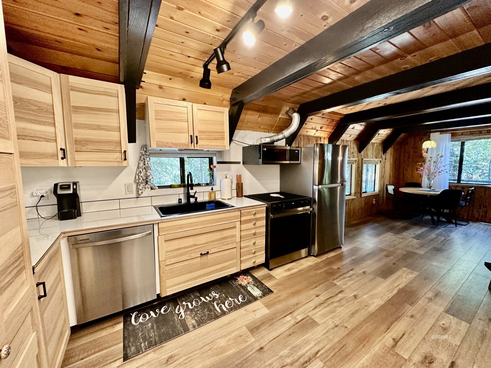 25245 Rosaline Road Idyllwild, CA 92549 - Photo 14 of 37 Untitled