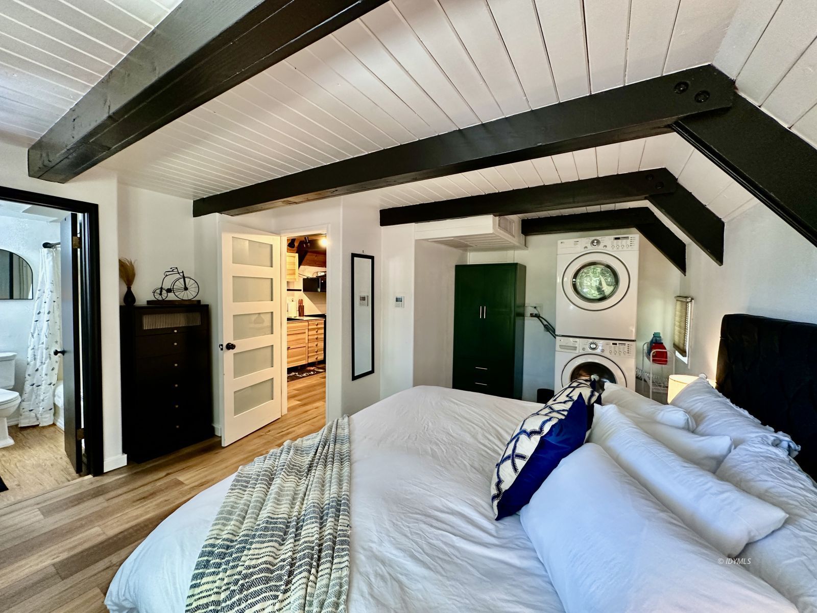 25245 Rosaline Road Idyllwild, CA 92549 - Photo 18 of 37 Untitled