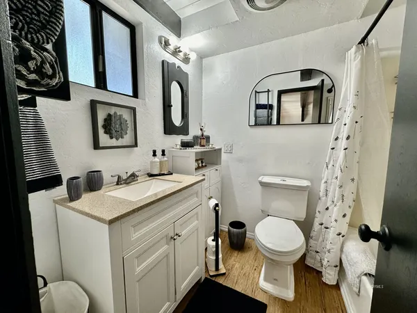 $2,600 | 25245 Rosaline Road, Idyllwild, CA 92549