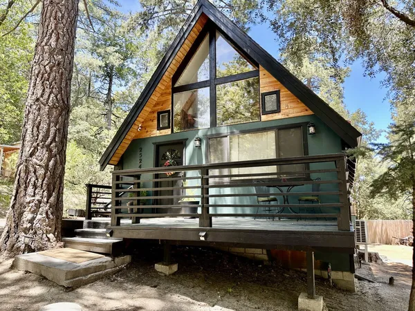 $2,600 | 25245 Rosaline Road, Idyllwild, CA 92549