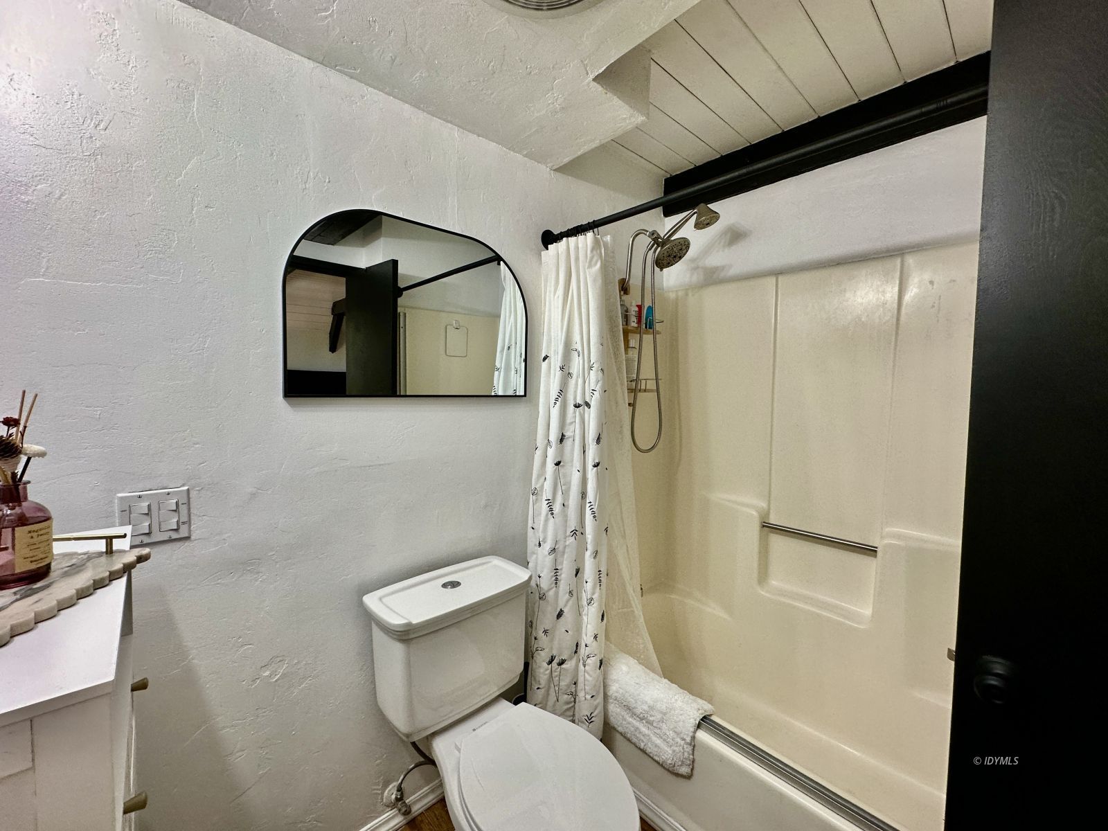 25245 Rosaline Road Idyllwild, CA 92549 - Photo 21 of 37 Untitled