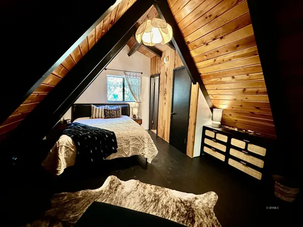 $2,600 | 25245 Rosaline Road, Idyllwild, CA 92549