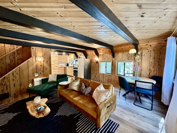 $2,600 | 25245 Rosaline Road, Idyllwild, CA 92549